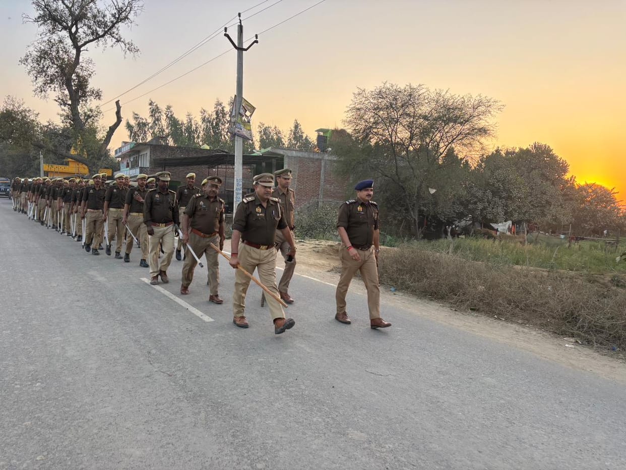Two thousand policemen and one company of PAC will take charge on Holi.