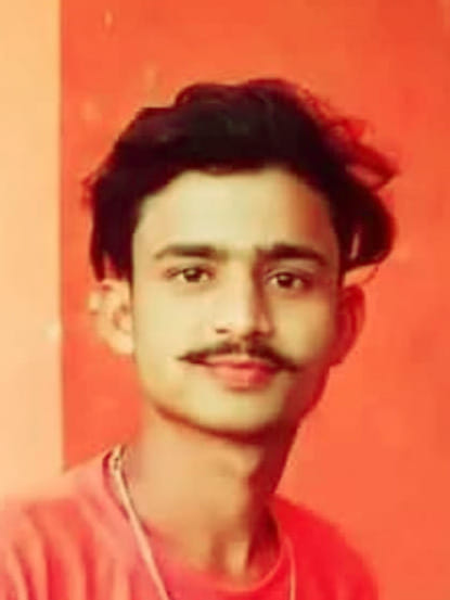 Pickup collides with bike, chaat vendor dies, one critical
