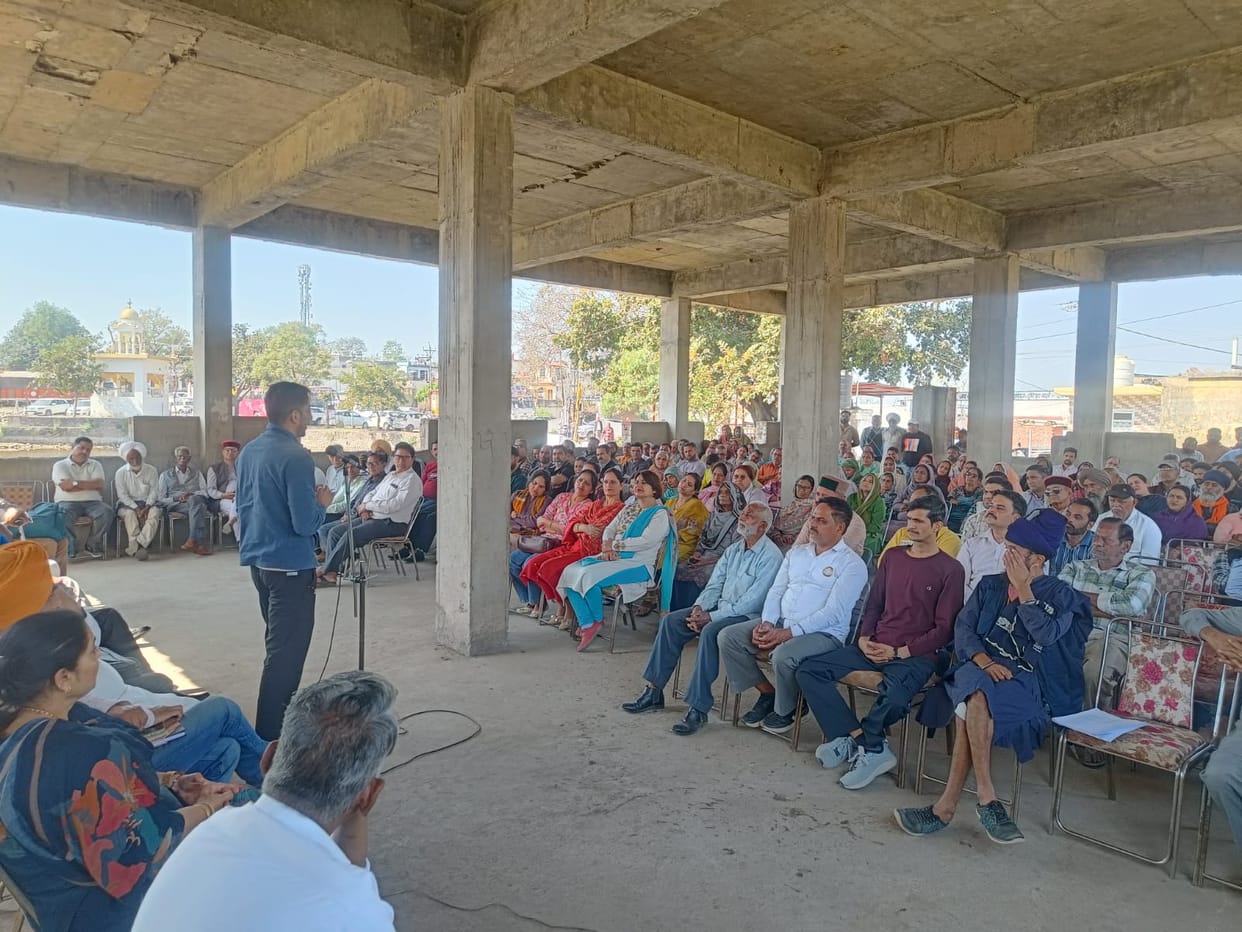 Pollution spreading from pharmaceutical companies, organizations decided to unite and protest