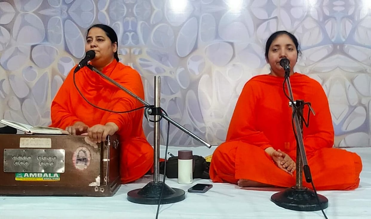 It is impossible to meet God without a perfect Guru: Renu BhartiIt is impossible to meet God without a perfect Guru: Renu Bharti