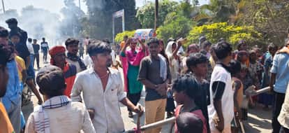 A woman died during a liquor raid in Patna's Bikram, causing a road blockade.