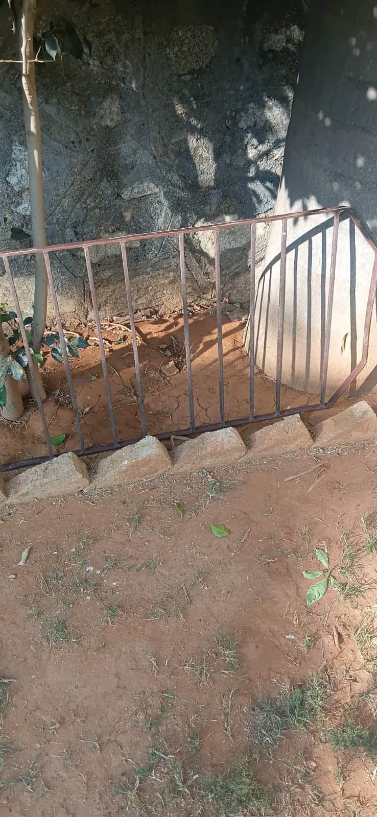 पूर्व पार्षद के घर से डेढ़ लाख की चोरी