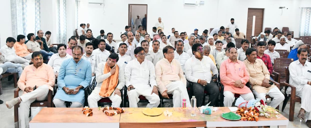 Congress has become like a weak body: Dhankhar