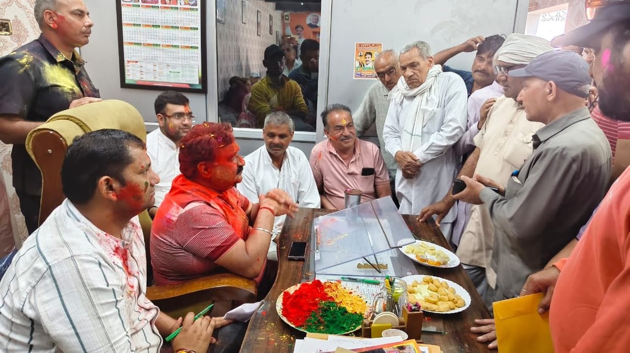 Deputy Speaker Dr. Krishna Middha listened to the problems in the public court.