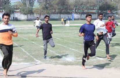 Sahil and Aman won the 800 meter race.