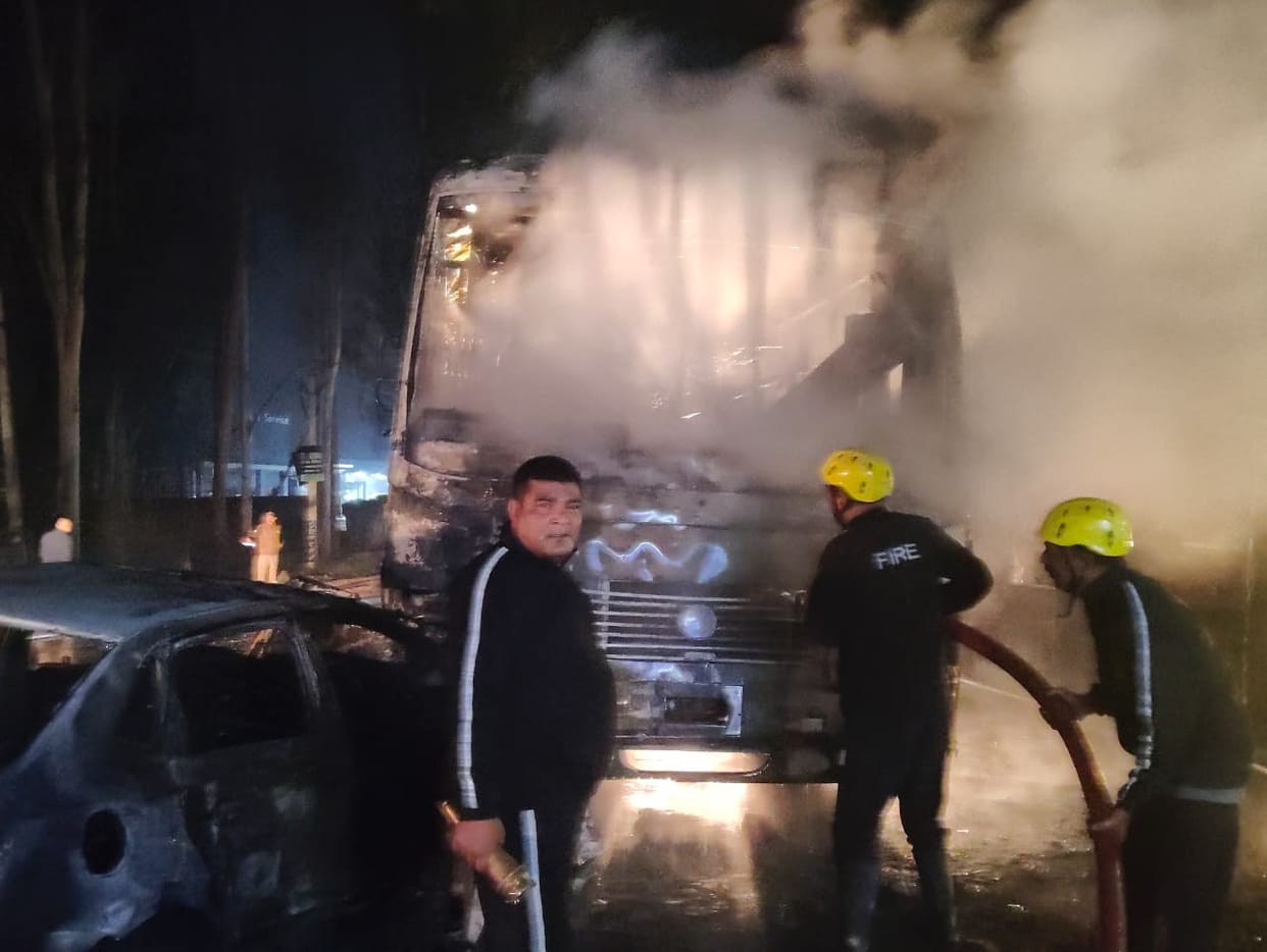 Fire breaks out after roadways bus and car collide