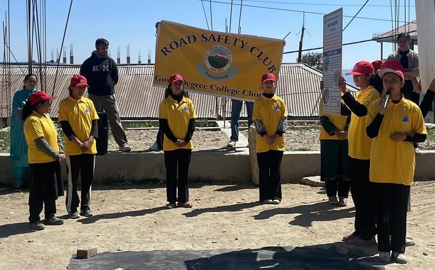 Girl students created awareness on road safety through street play