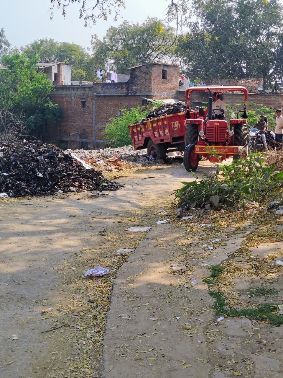 Existence threatened due to dumping of garbage in Kothi pond of Paalani