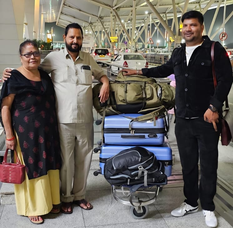 Sumit returns safely from Dubai, happy to be home for Holi