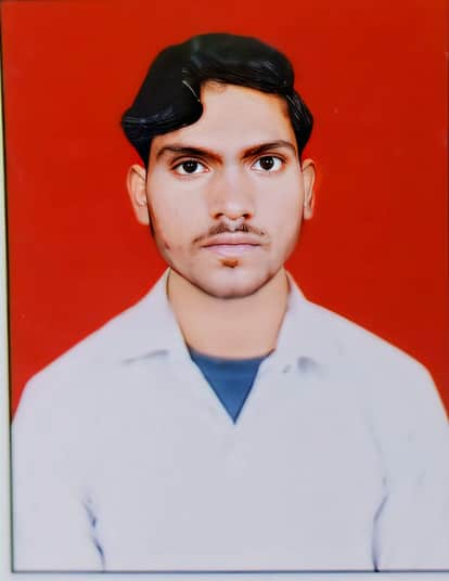 E-rickshaw driver dies after his health deteriorates under suspicious circumstances