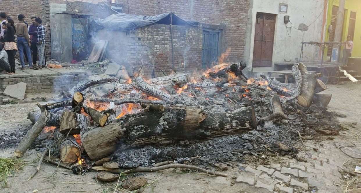 Controversy and uproar over burning of Holika in Amanpur