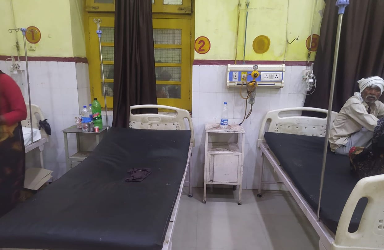 A juvenile locked in a remand home escaped from the hospital.