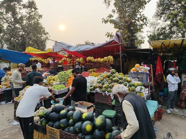 Fruit prices rise...apples and pomegranates cross 200