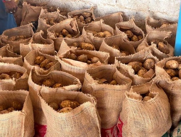 Now the first consignment of potatoes from Saadabad has left for Russia