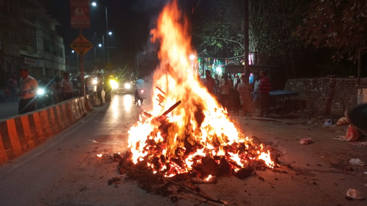 Holika Dahan took place somewhere after midnight and somewhere at dawn.