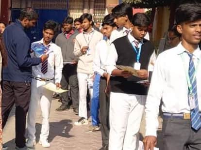 CBSE: Some questions in Class 10 Hindi exam were balanced while others were confusing.