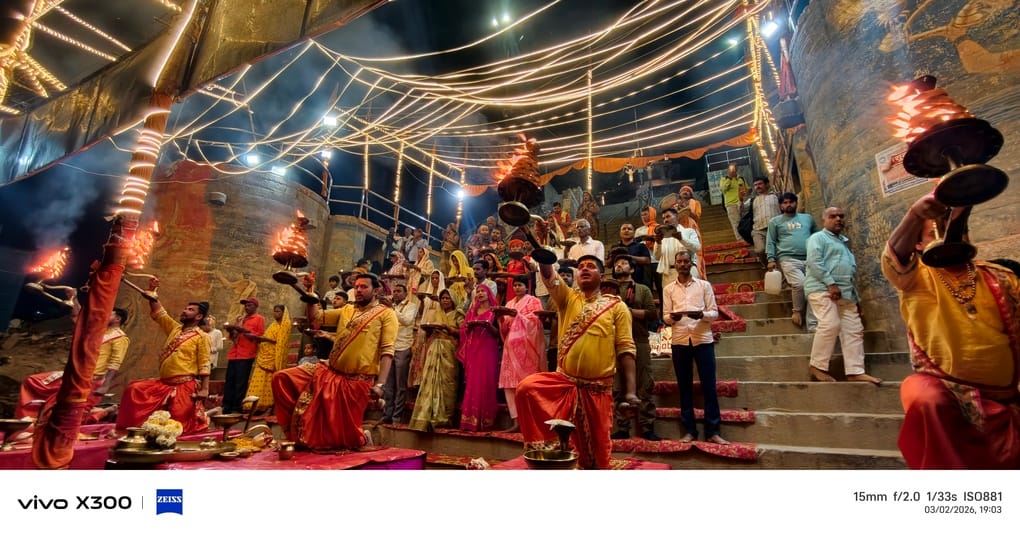 Devotees gathered at Pakkaghat to witness Ganga Aarti.