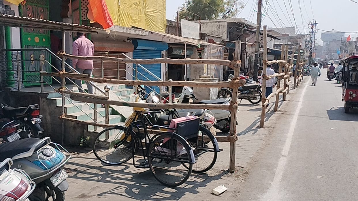 Laat Saheb's procession will be taken out today amidst splashes of colours.