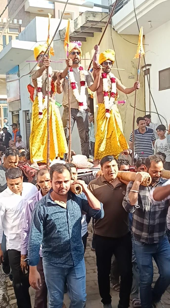 Historical Holi celebrated in Bijauli, five thrones taken out