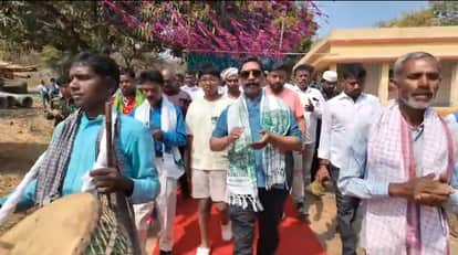 CM Hemant Soren reached his ancestral village Nemra and participated in the 'Baha festival'