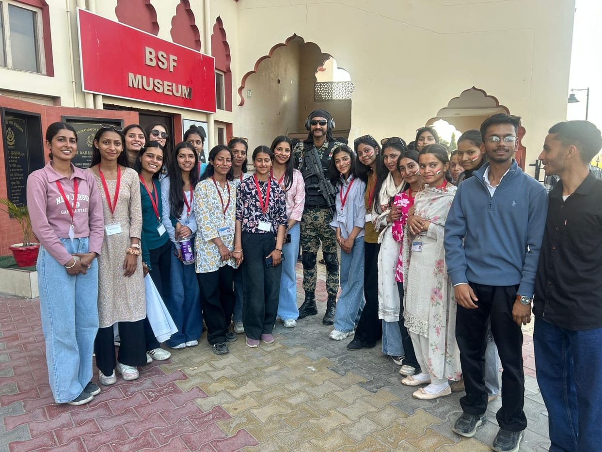 Students of Darlaghat College went on an educational tour