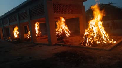 four youths played Holi in village all day, and in evening in rohtak, silence prevailed after the accident