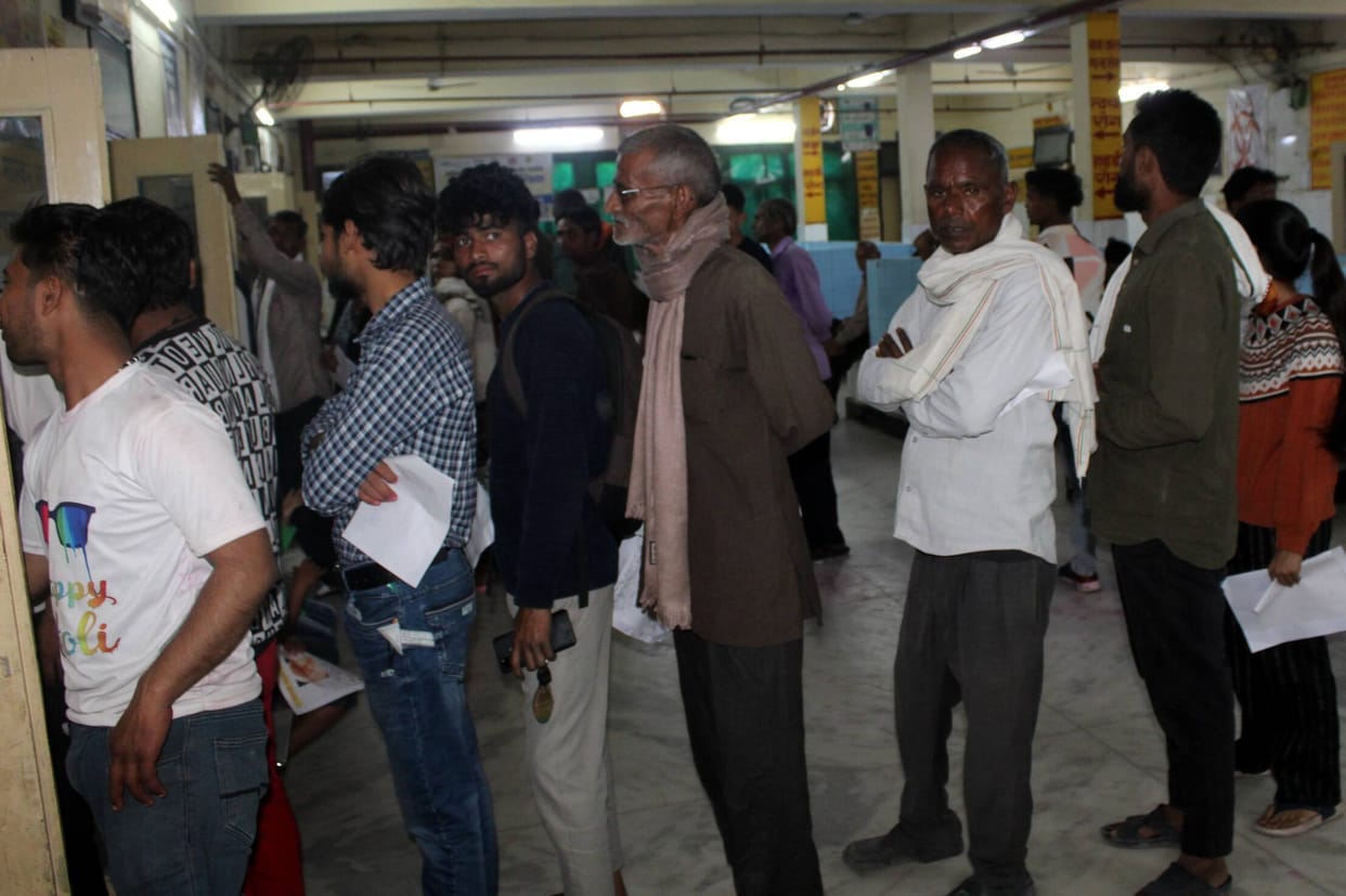 People played Holi with water, fell ill and queues formed at the hospital.