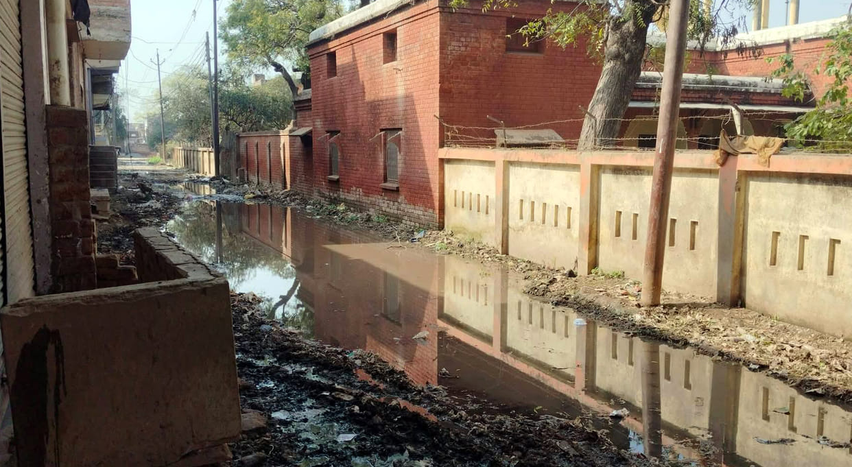 Severe waterlogging in the street near the Tehsildar's residence