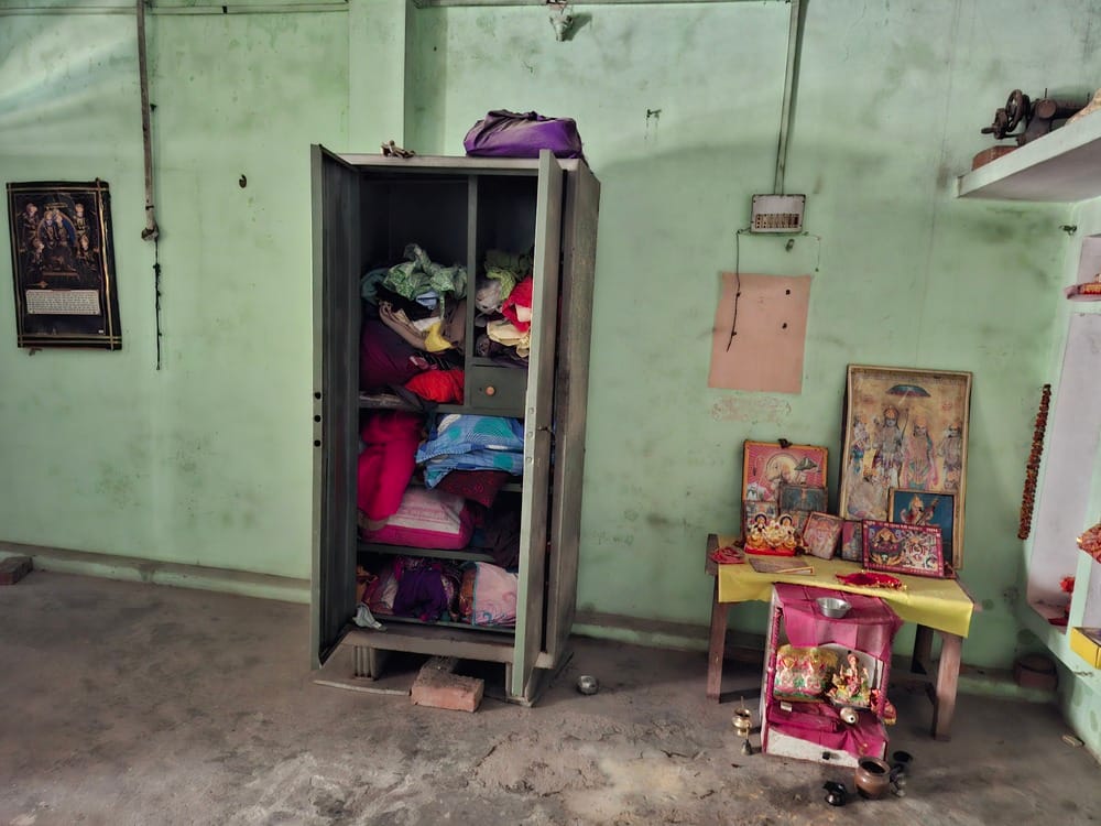 Jewellery and Rs 40,000 cash stolen from a locked house