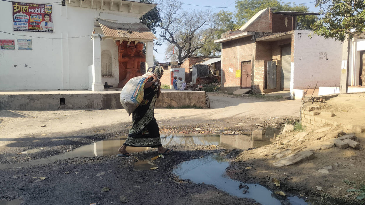 Waterlogging due to lack of drain on the temple road