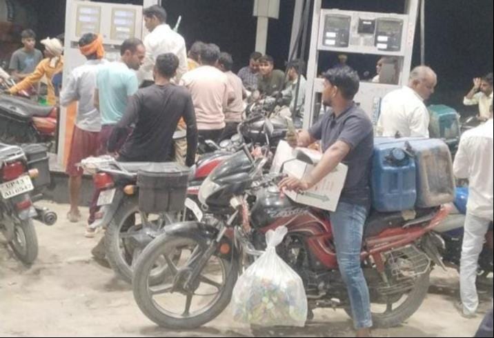 Rumours led to crowds at petrol pumps