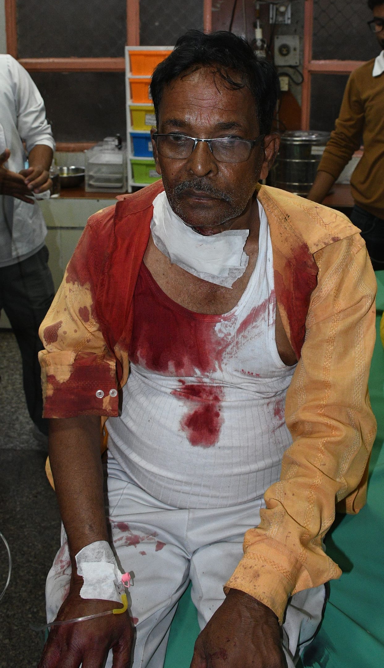 Dangerous manjha injures two