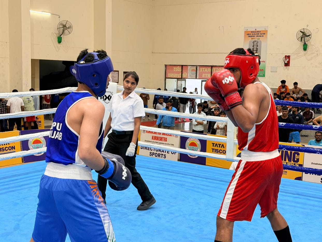 Deepanshu Kumar won the 90kg category, defeating Dhaval Bharatbhai Tarsari of MKUG.