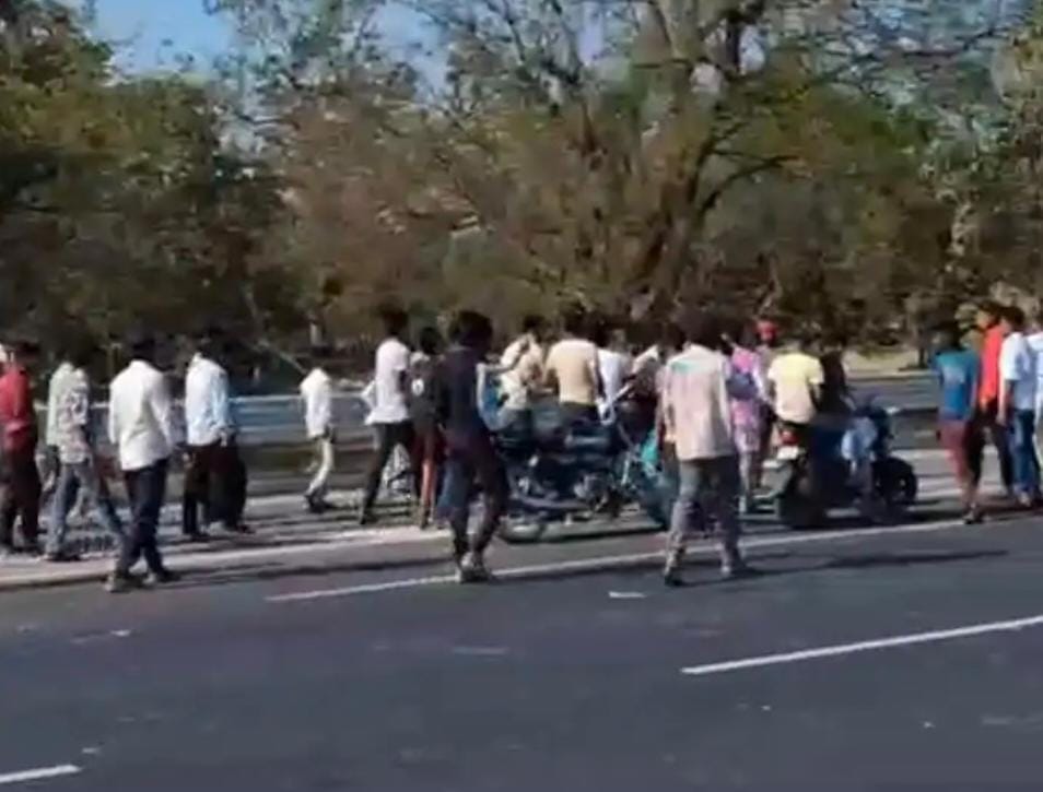 A young man was chased and beaten on the highway