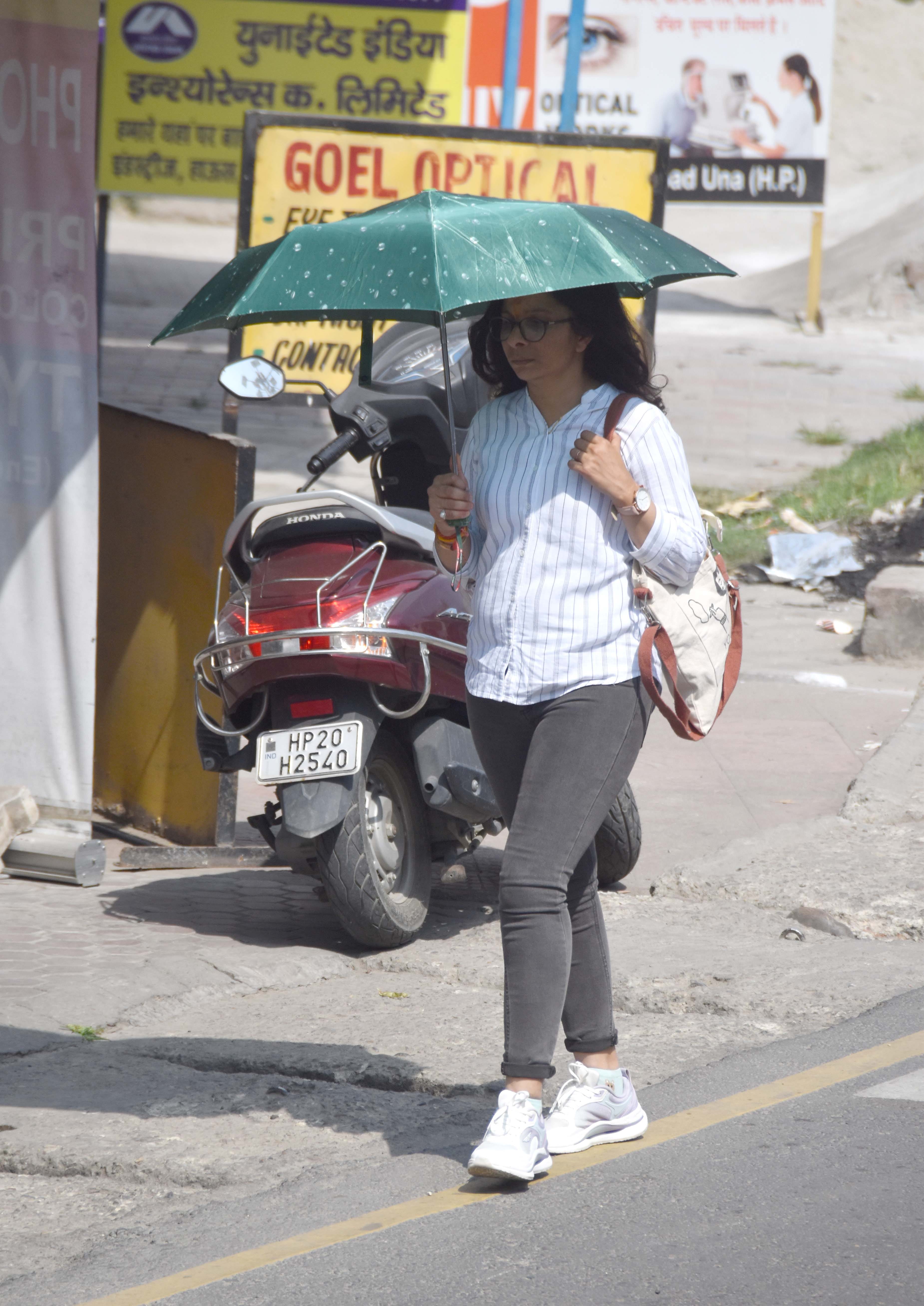 Una Heats Up, Mercury Reaches 34 Degrees Celsius - Una News - Una News ...