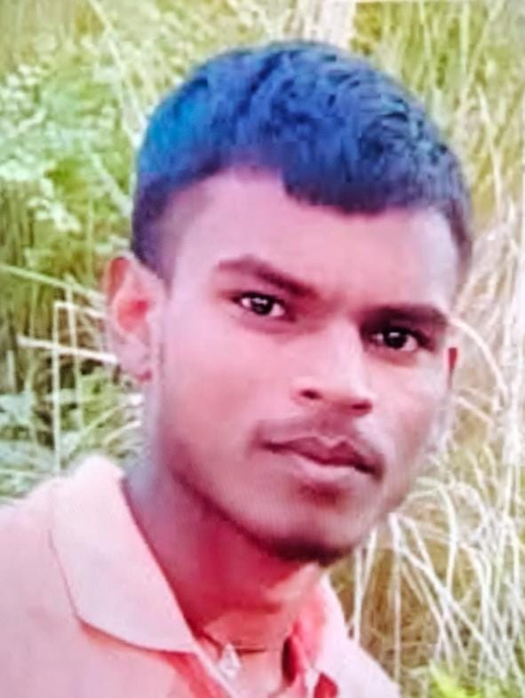 Girlfriend called and after some time her body was found on the roadside.