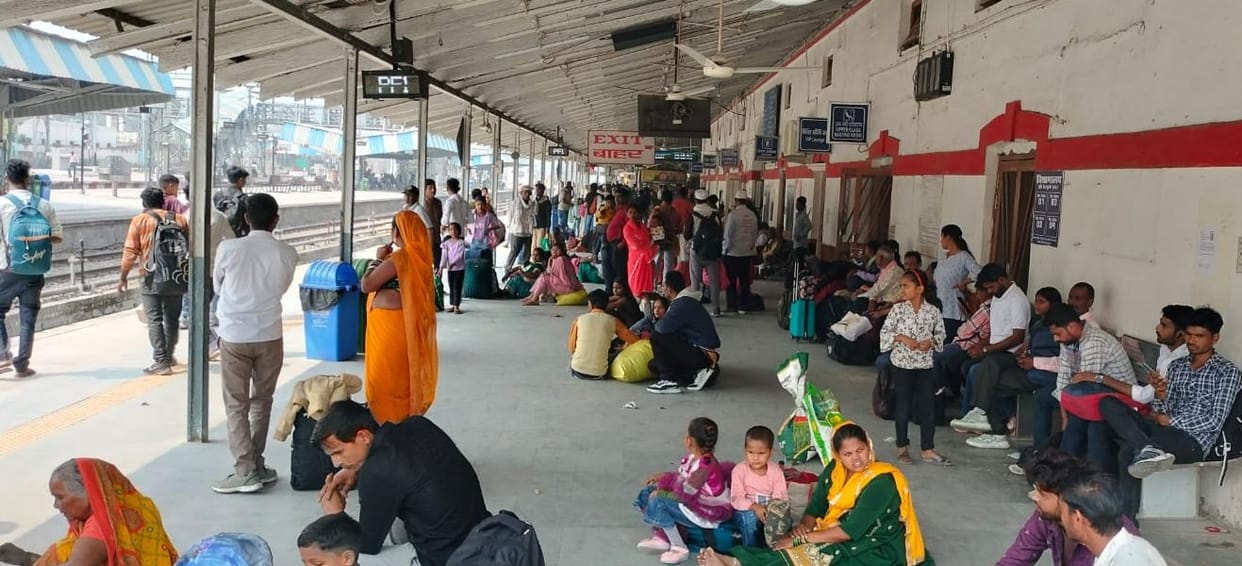 Those returning are not getting seats... Passengers in trains have increased fivefold.