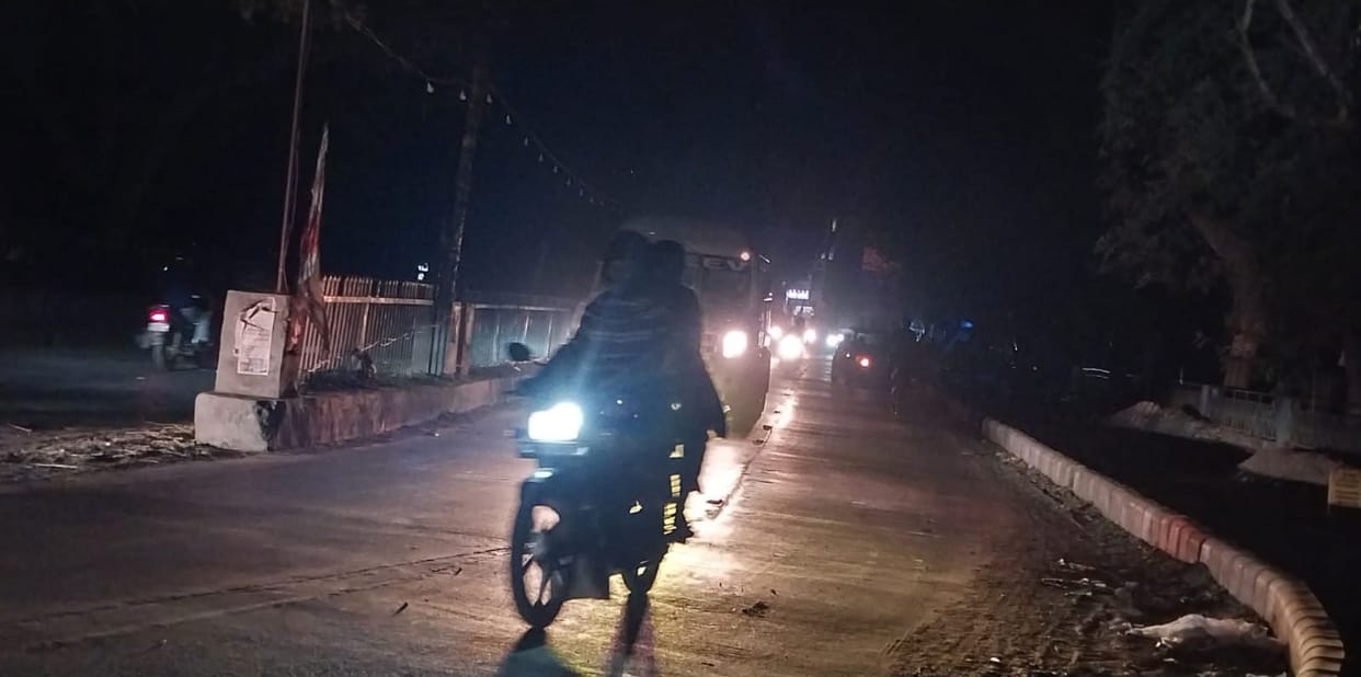 Streetlights are off on major roads, raising fears of mishaps in the dark of night.