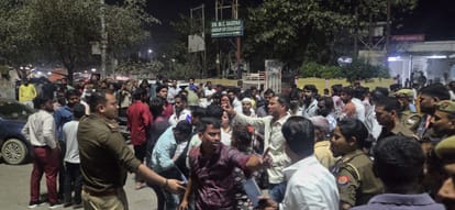 Painter stabbed to death for wishing Happy Holi