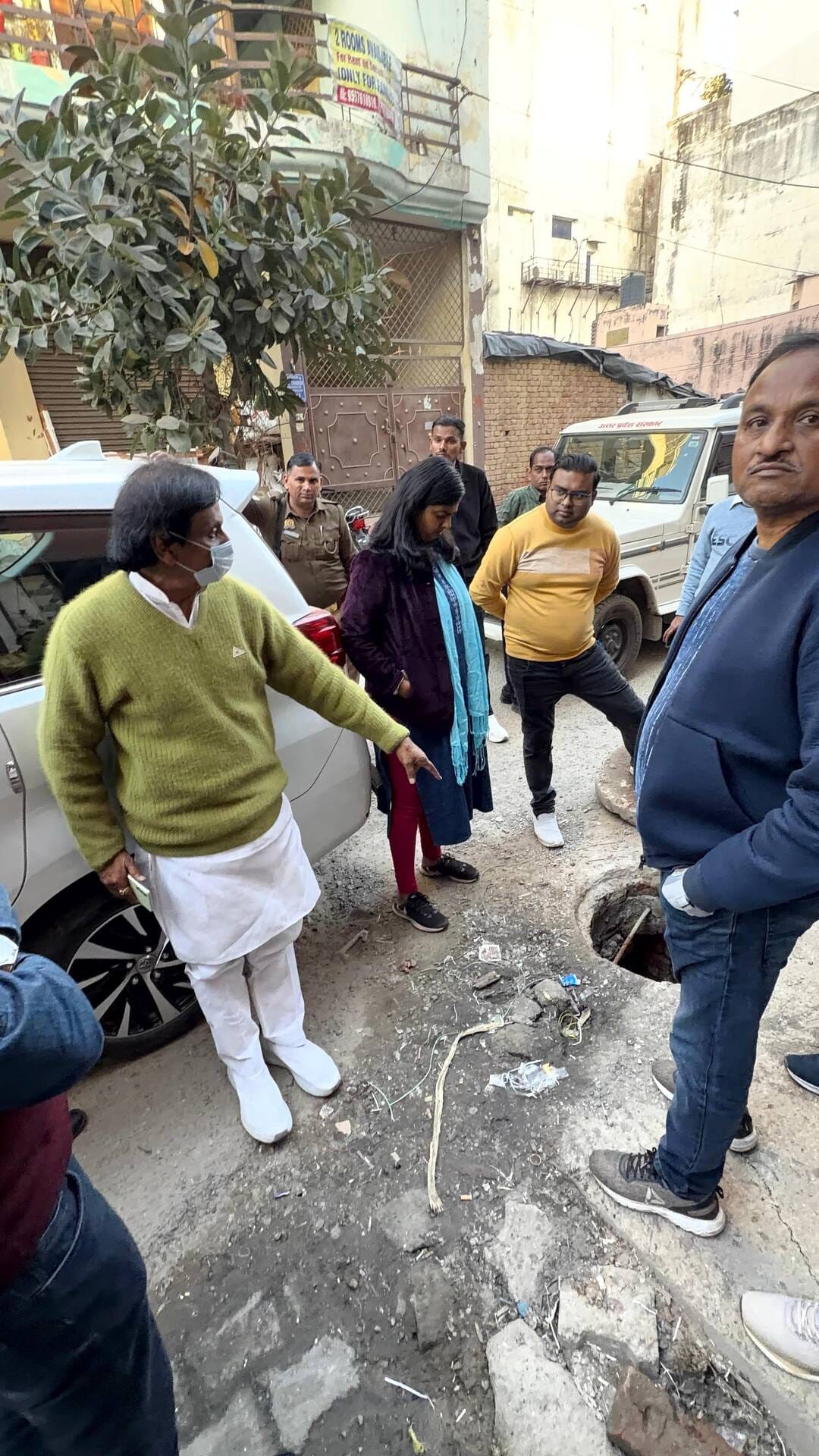 Explanation sought on illegal laying of telecom wires in sewer lineExplanation sought on illegal laying of telecom wires in sewer line