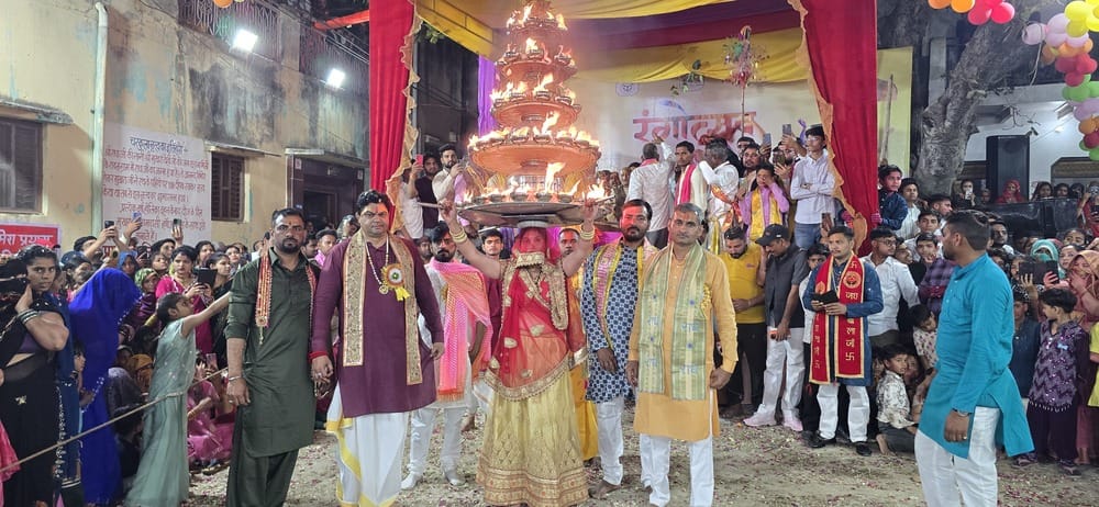 The Charkula dance brings a ray of tradition to life.