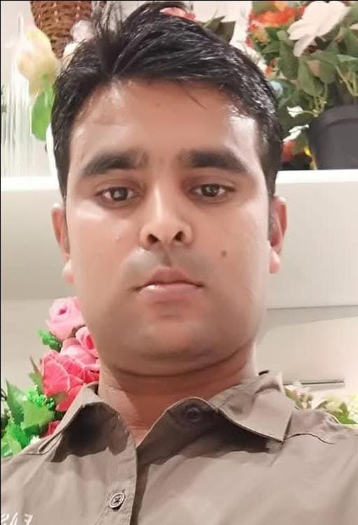 A young man in Malaysia died after suffering stomach pain after eating food.