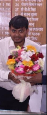 Jaunpur's glory: Utkarsh and Shubham were successful in the fifth attempt, Sadar's deputy tehsildar was also successful.