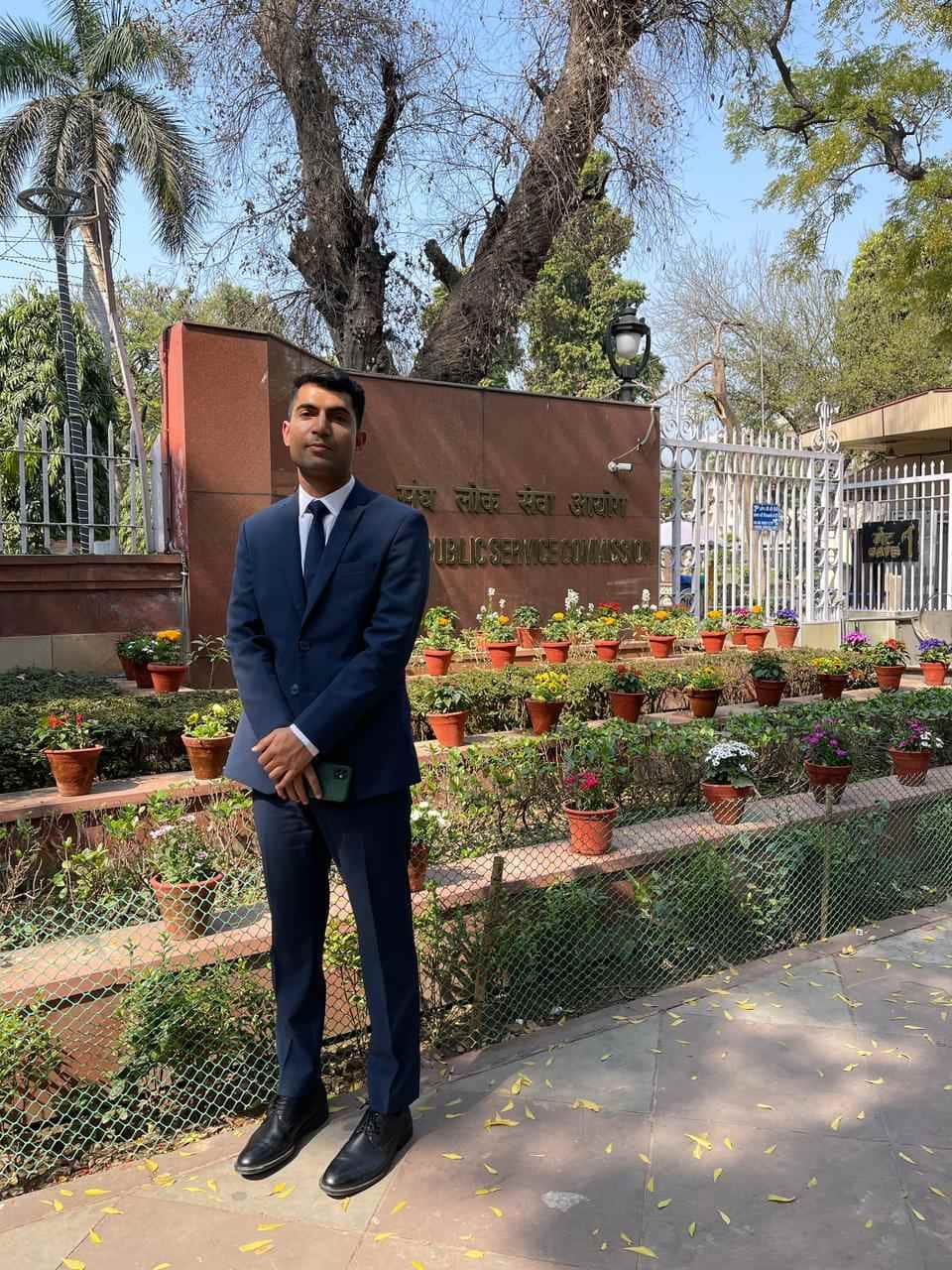 22 प्रद्युम्न सेठ रंगा।