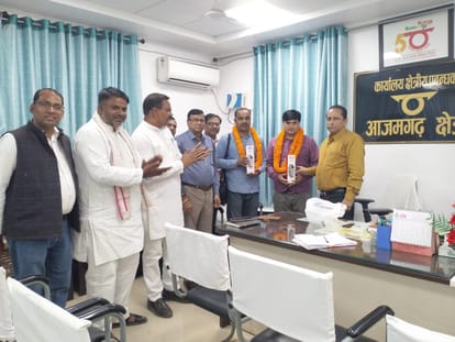 Honesty: The driver returned a bag containing Rs 5 lakh left in the bus.