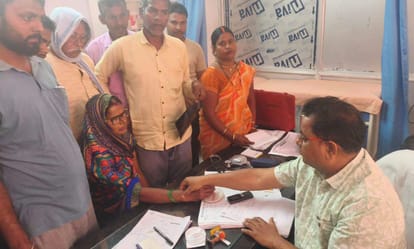 Hospital OPD filled with orthopedic patients