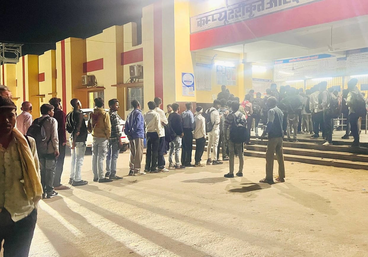 Railway passengers of the district rely on one ticket counter, making travelling a problem