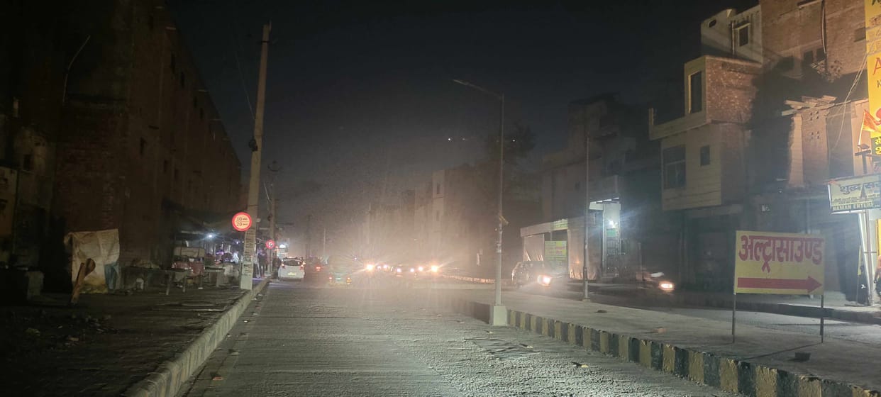 People are forced to travel in the dark on Drain Road, the Municipal Council is unaware