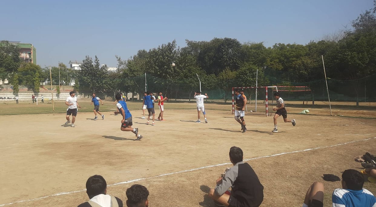 In the Vidhansabha, the MLA raised the demand for the revival of the stadium.