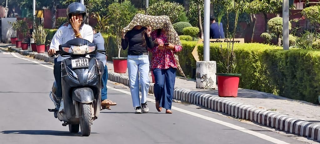 March is as hot as May, with temperatures 8 degrees above normal.